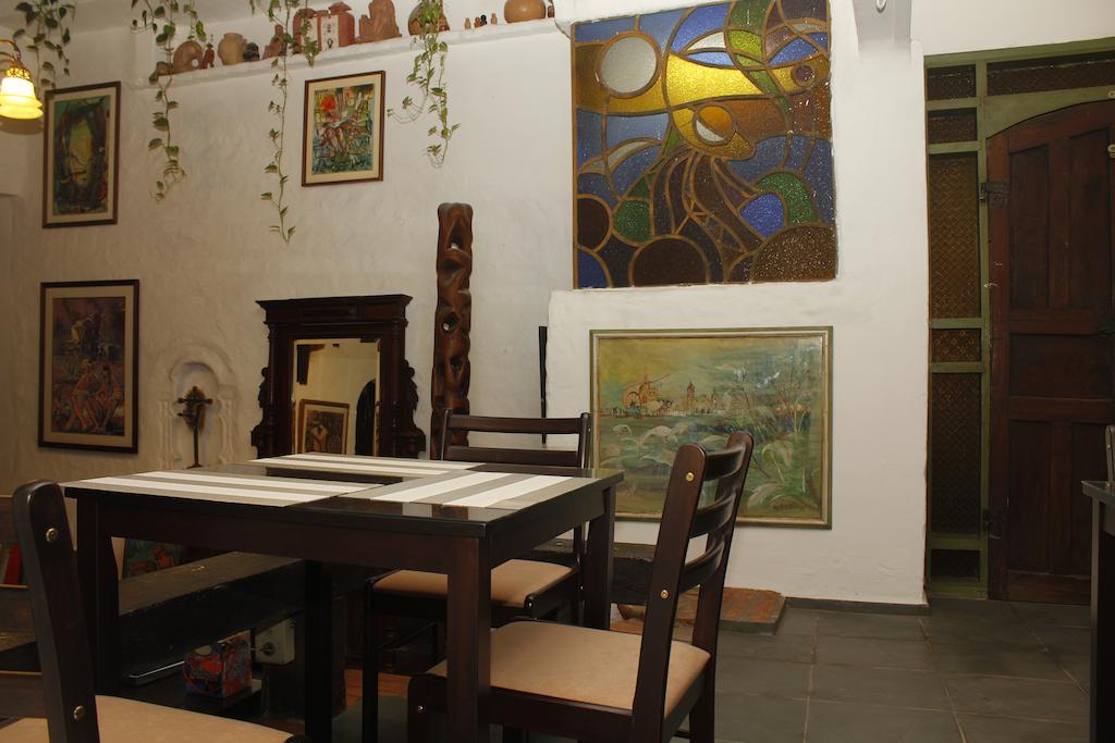 Paseo Del Arte Hotel อะซุนซิออง ภายนอก รูปภาพ